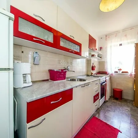 Franka - 350 M From Sea Apartment *